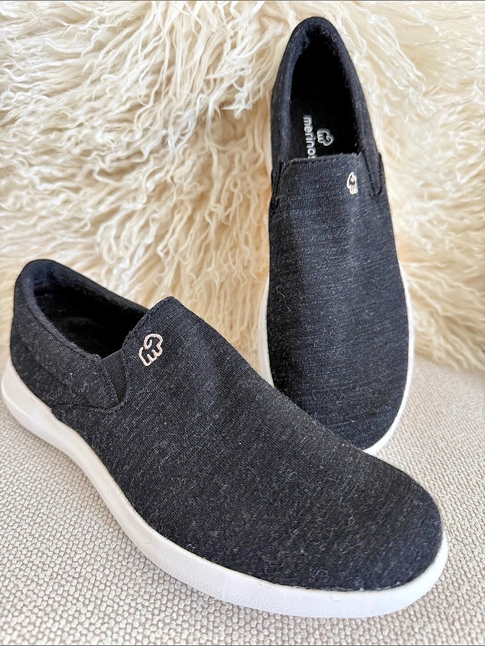 MERINOS Black & White Slip-On Sneakers US 7 NWOT Merino wool